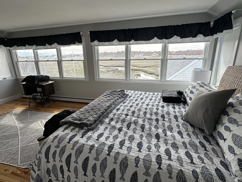 99 Bay Avenue (Weekly Summer Rent, Green Harbor