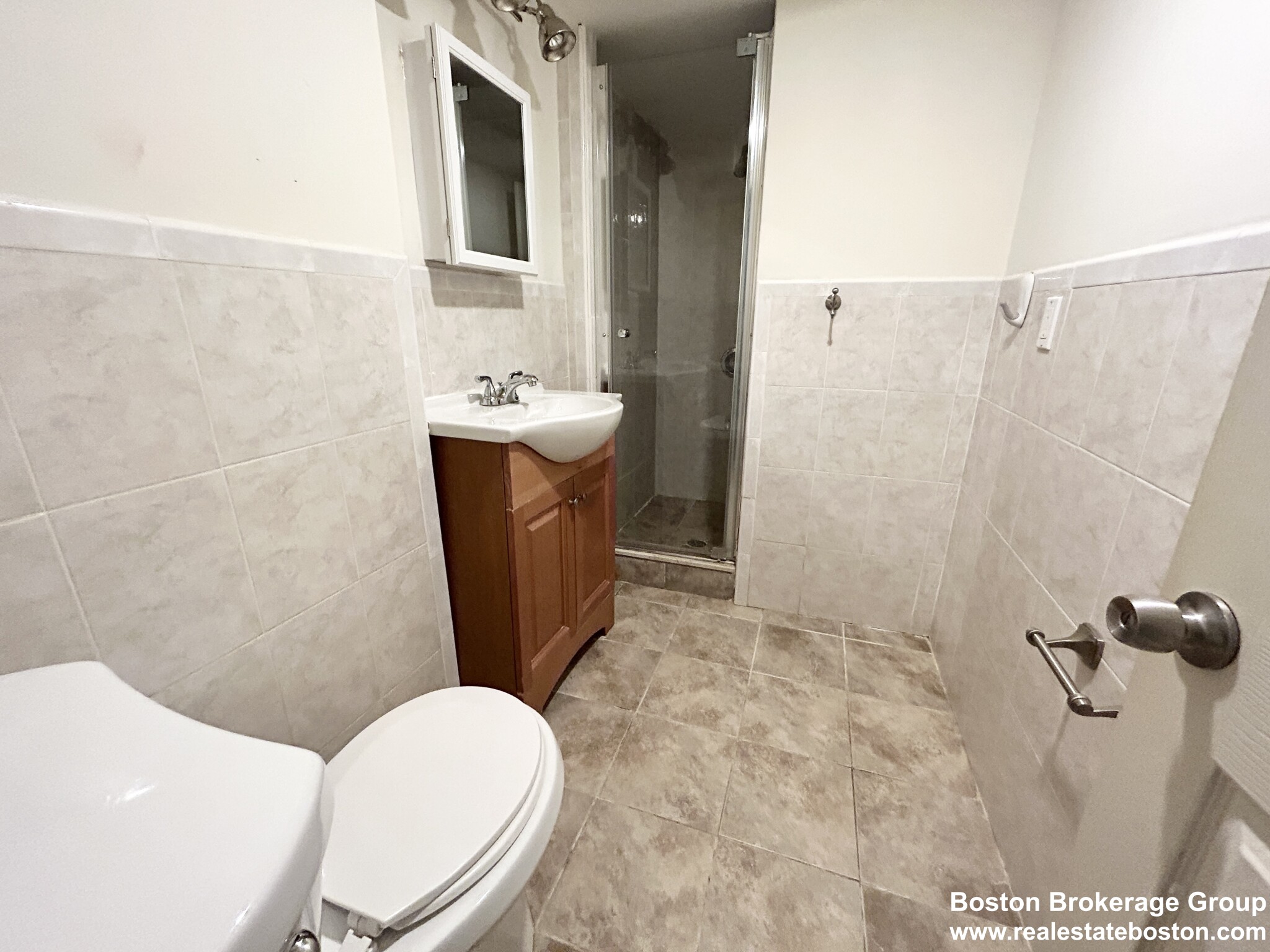 81 Windsor St, Roxbury