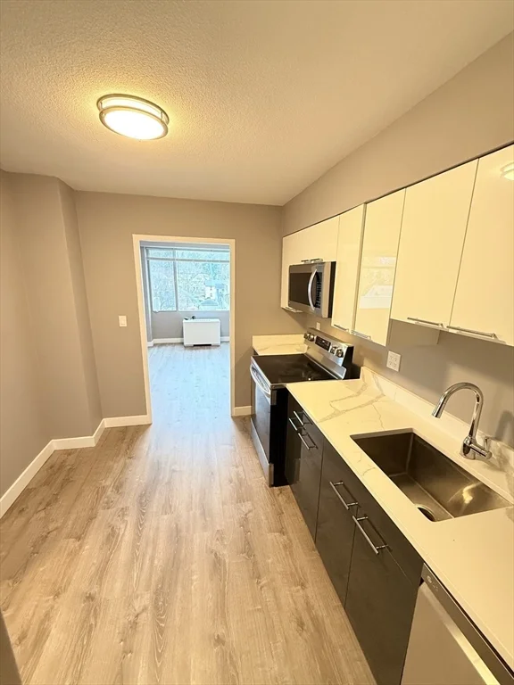 846 Massachusetts Ave, Arlington Heights