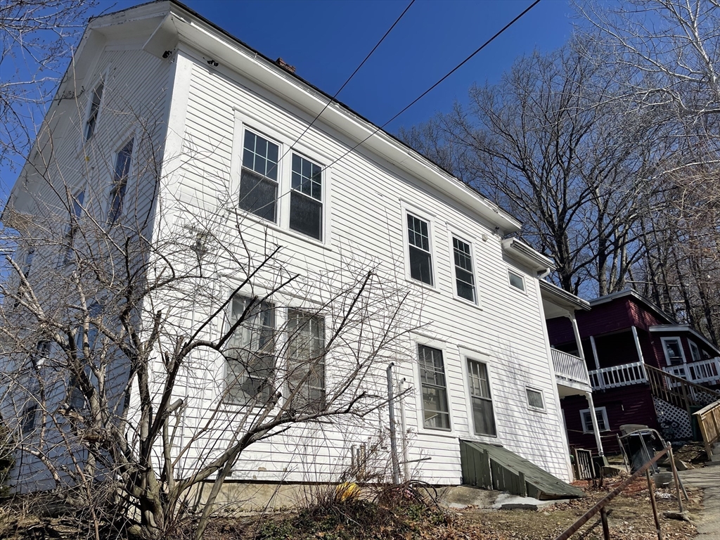 117 Marshall St, Fitchburg