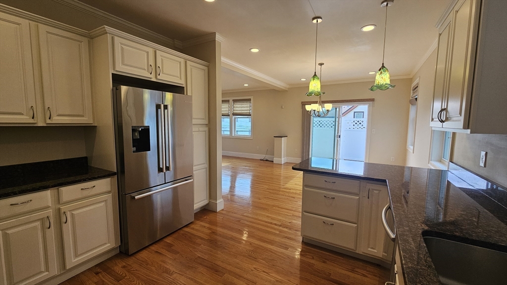 43 Hammond St, Waltham