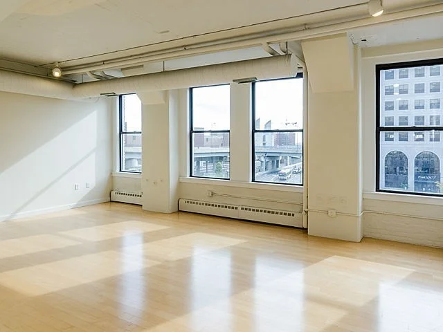 210 South St, Leather District