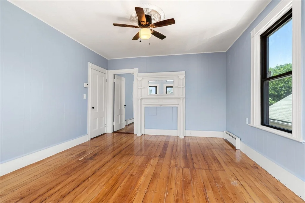526 E 5th St, South Boston