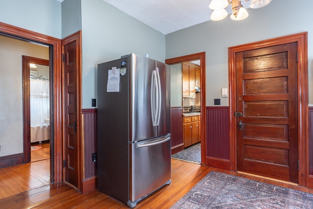 256 Maple St, Fall River