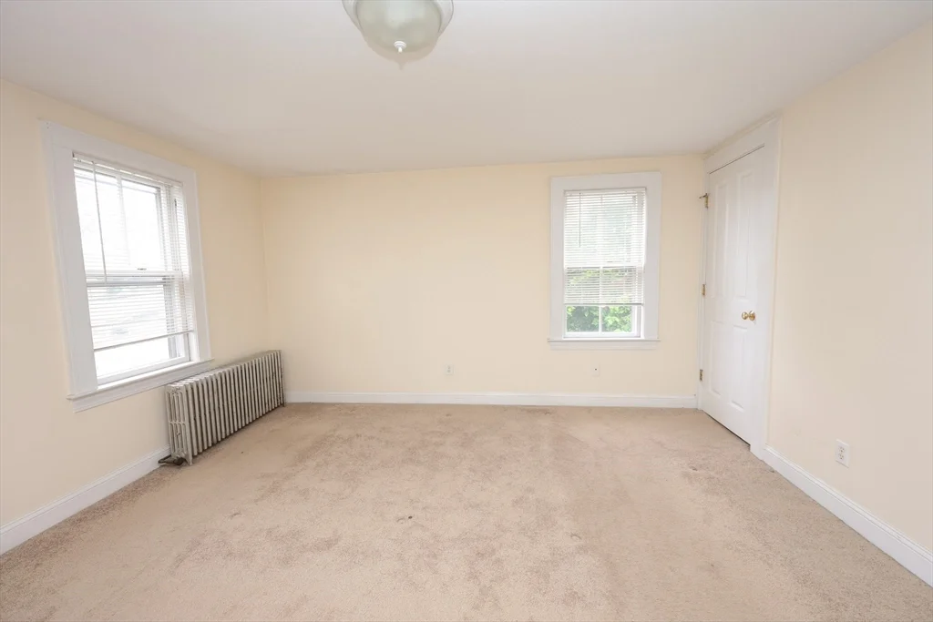 148 Neponset, Canton