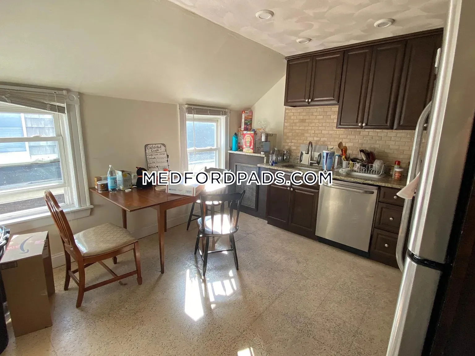 354 Main St, South Medford