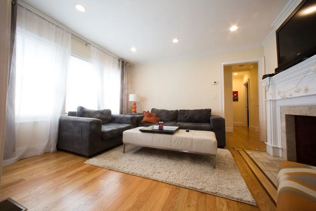 37 Beaconsfield Rd, Aspinwall Hill
