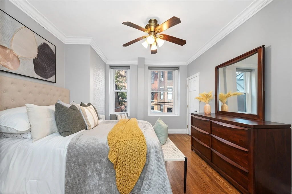 135 Commonwealth Ave, Back Bay