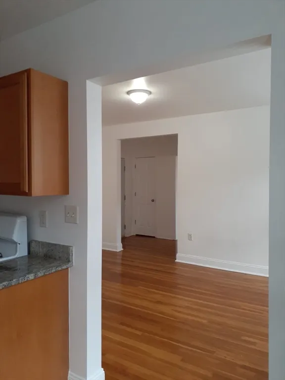 10 Yeamans St, Revere