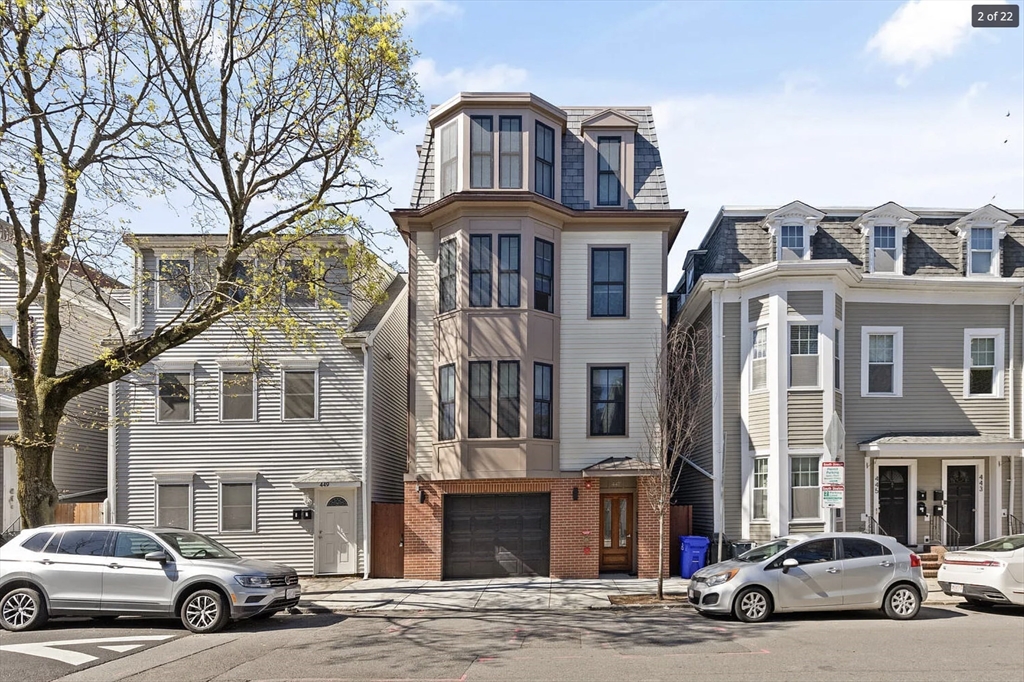 447 W 4th St, South Boston