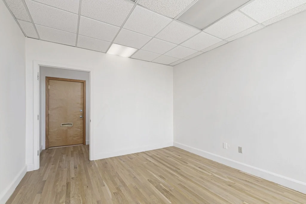 648 Washington St, Norwood