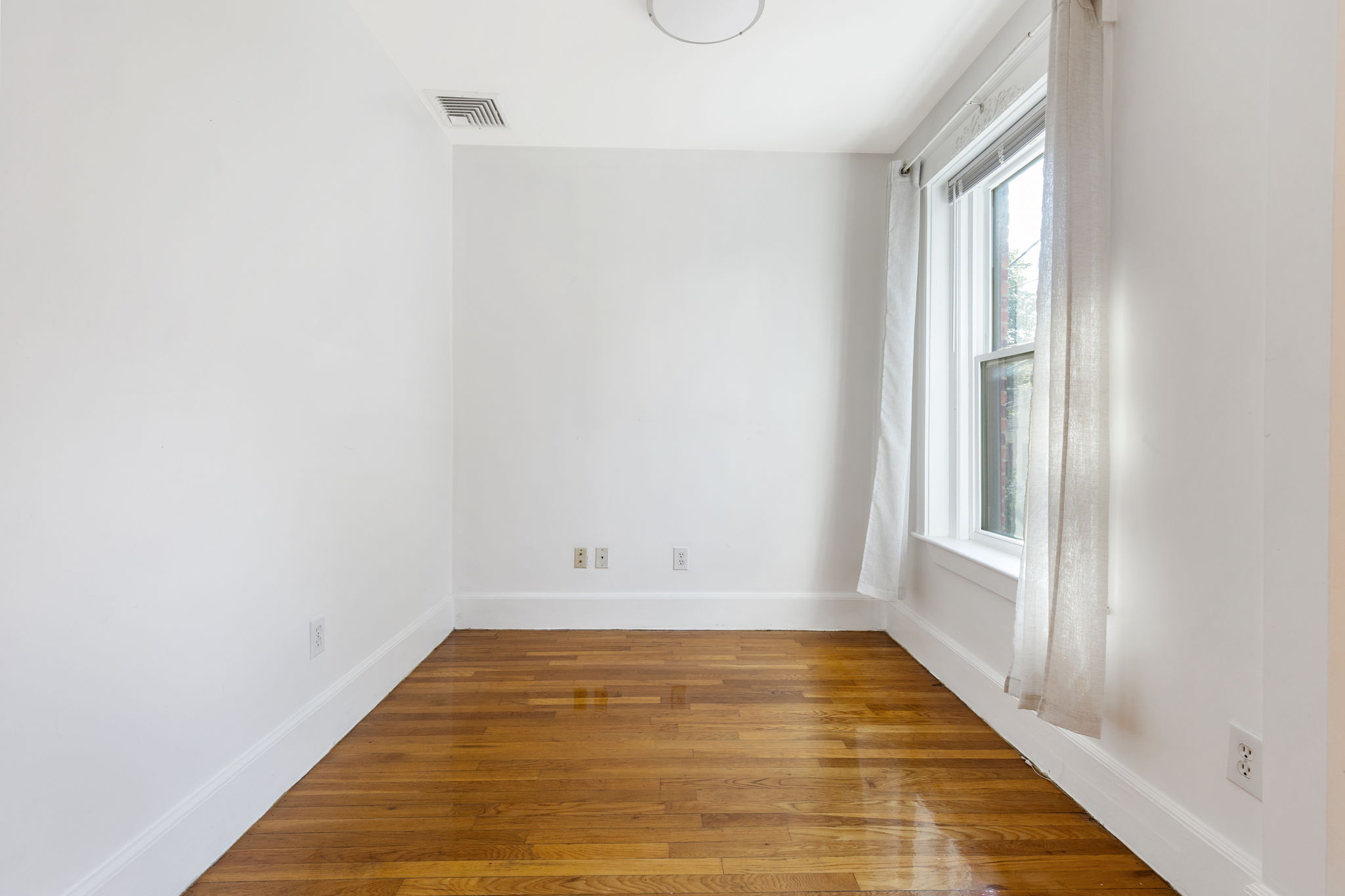 42 Cameron St, Boylston Street