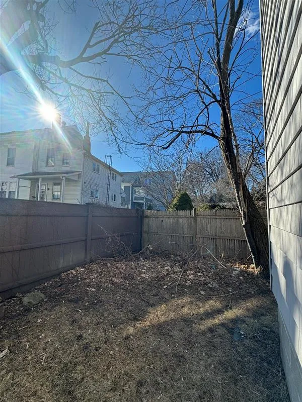 60 Sacramento St, Baldwin