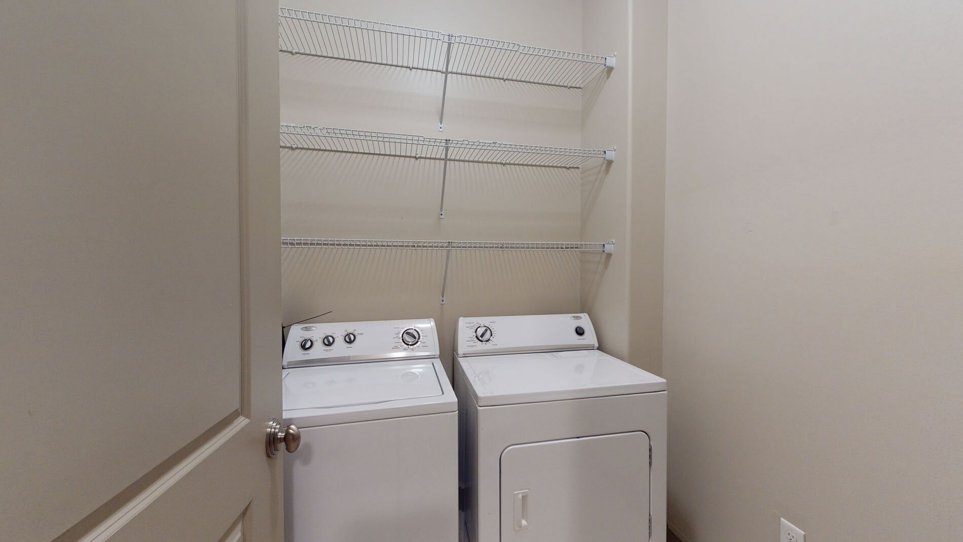 300 2nd Ave, Needham Heights