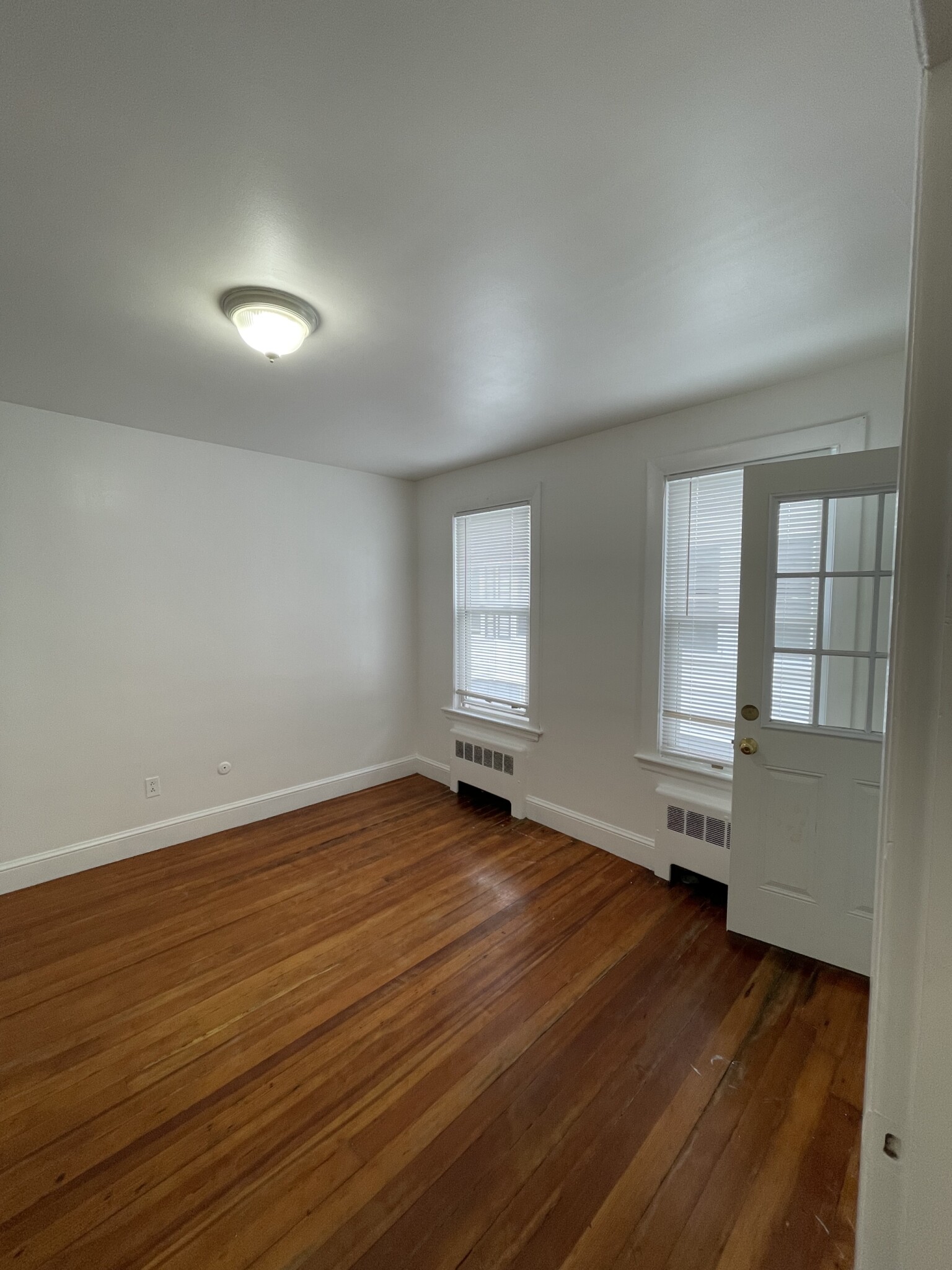 87 Winthrop Shore Dr, Winthrop