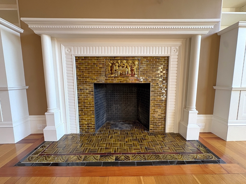 290 Commonwealth Ave, Back Bay