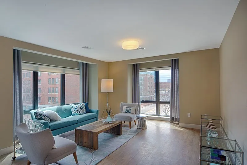 33 Rogers St, East Cambridge