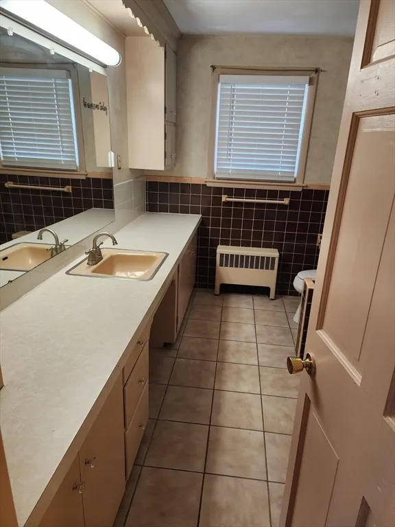 91 Whitcomb Dr, Lancaster