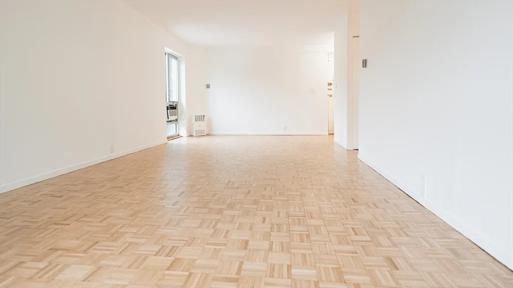 19 Winchester St, North Brookline