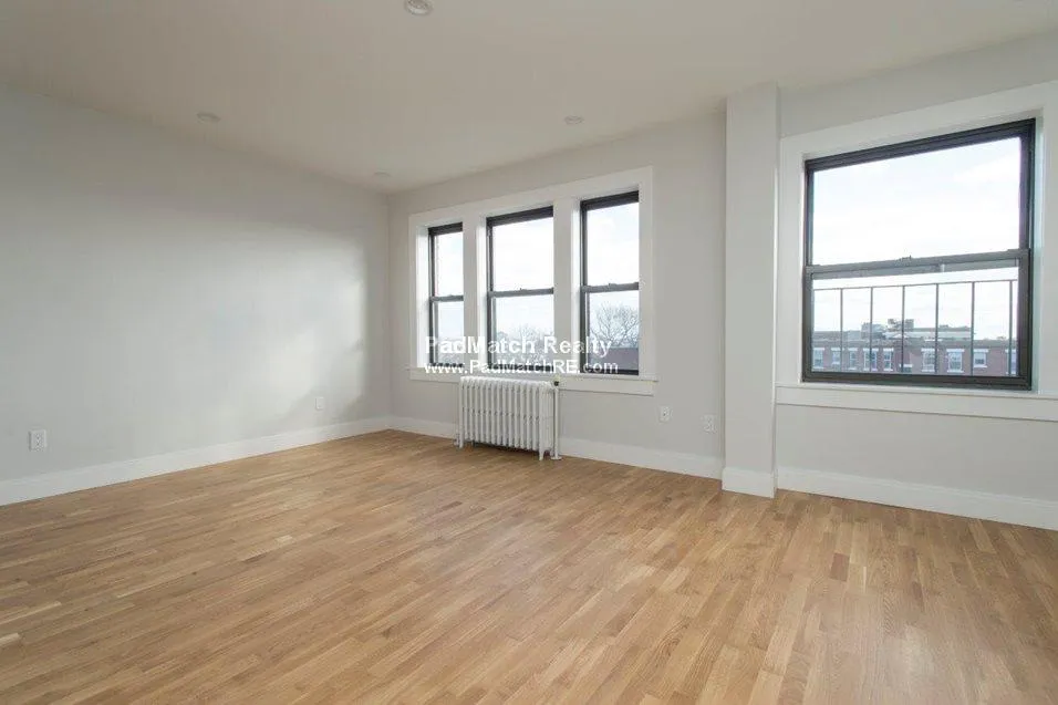 123 Highland Ave, Winter Hill