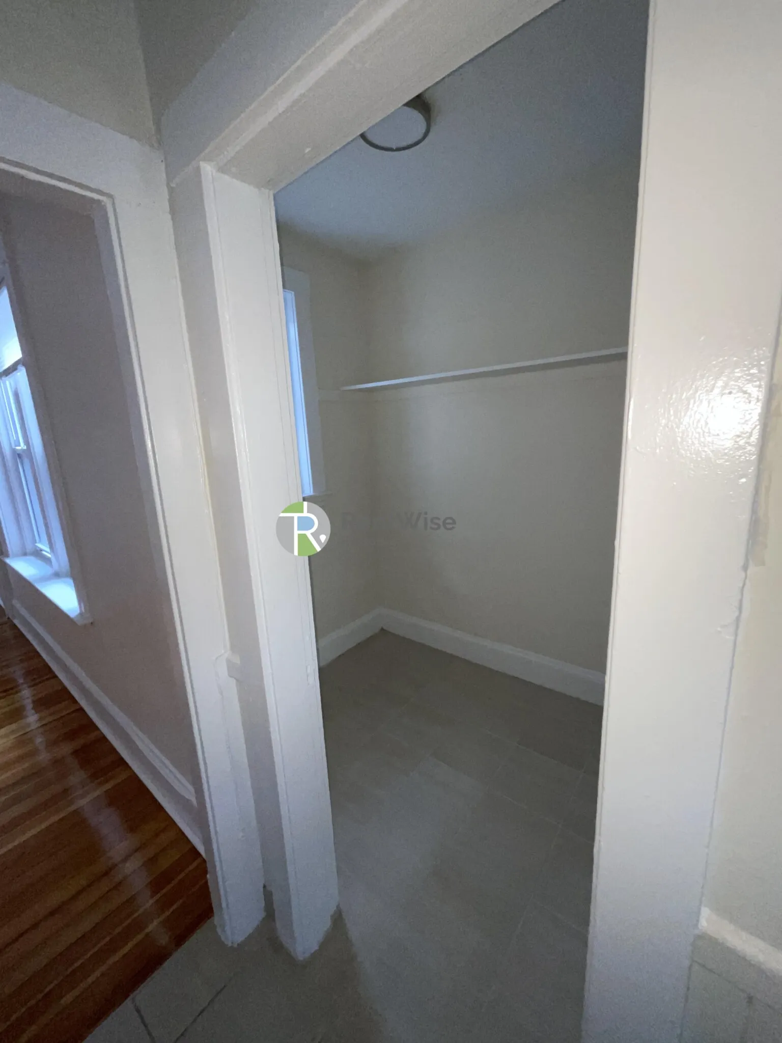 6 Barrows St, Allston