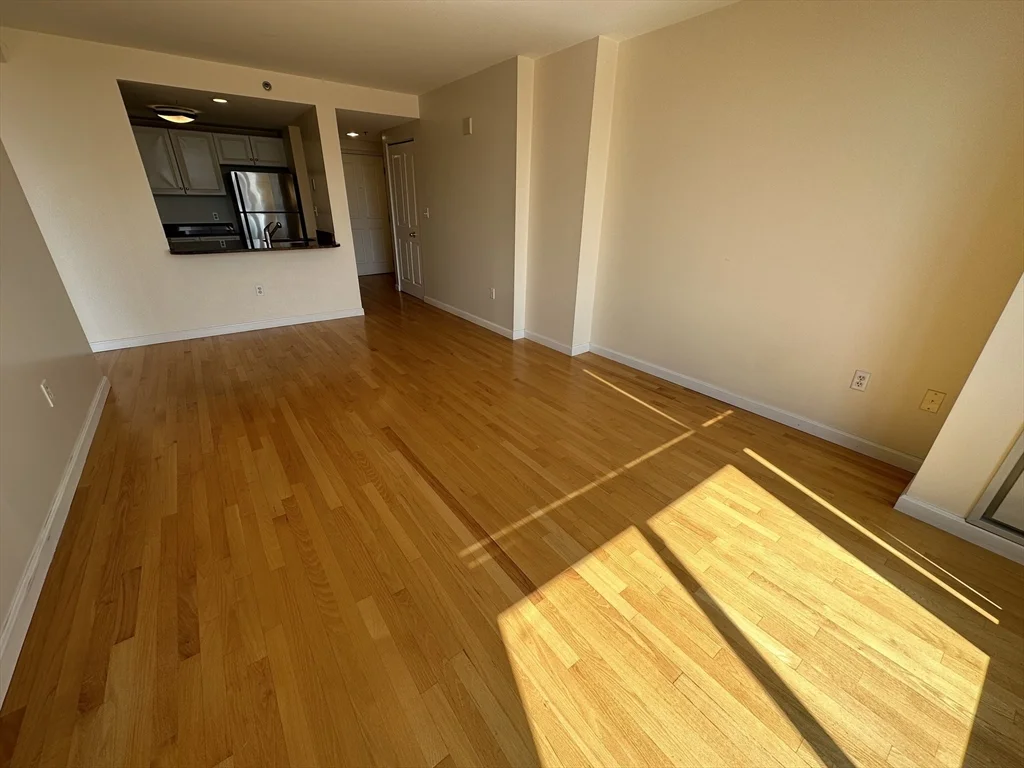 8 Museum Way, East Cambridge