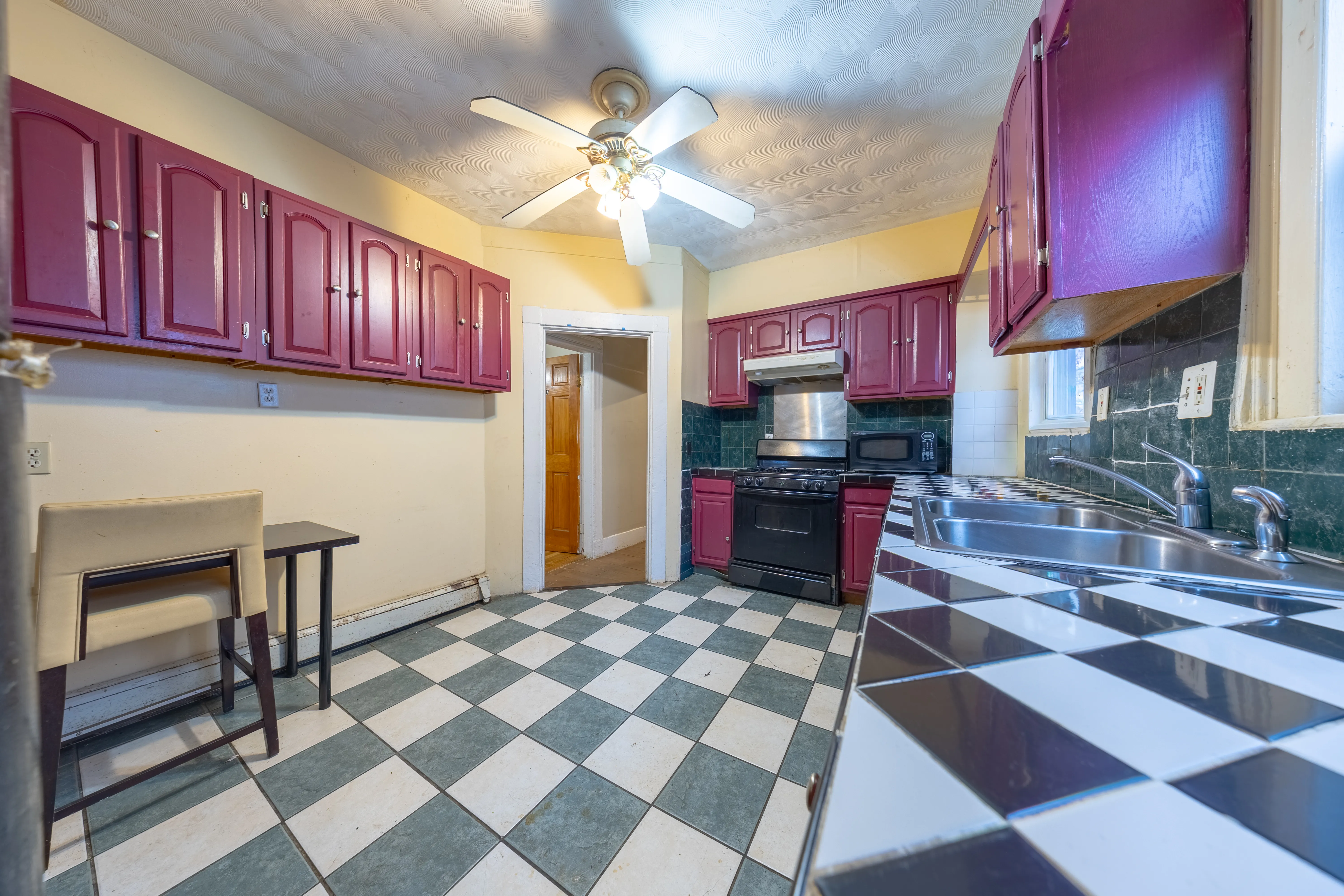 31 Seattle St, Allston