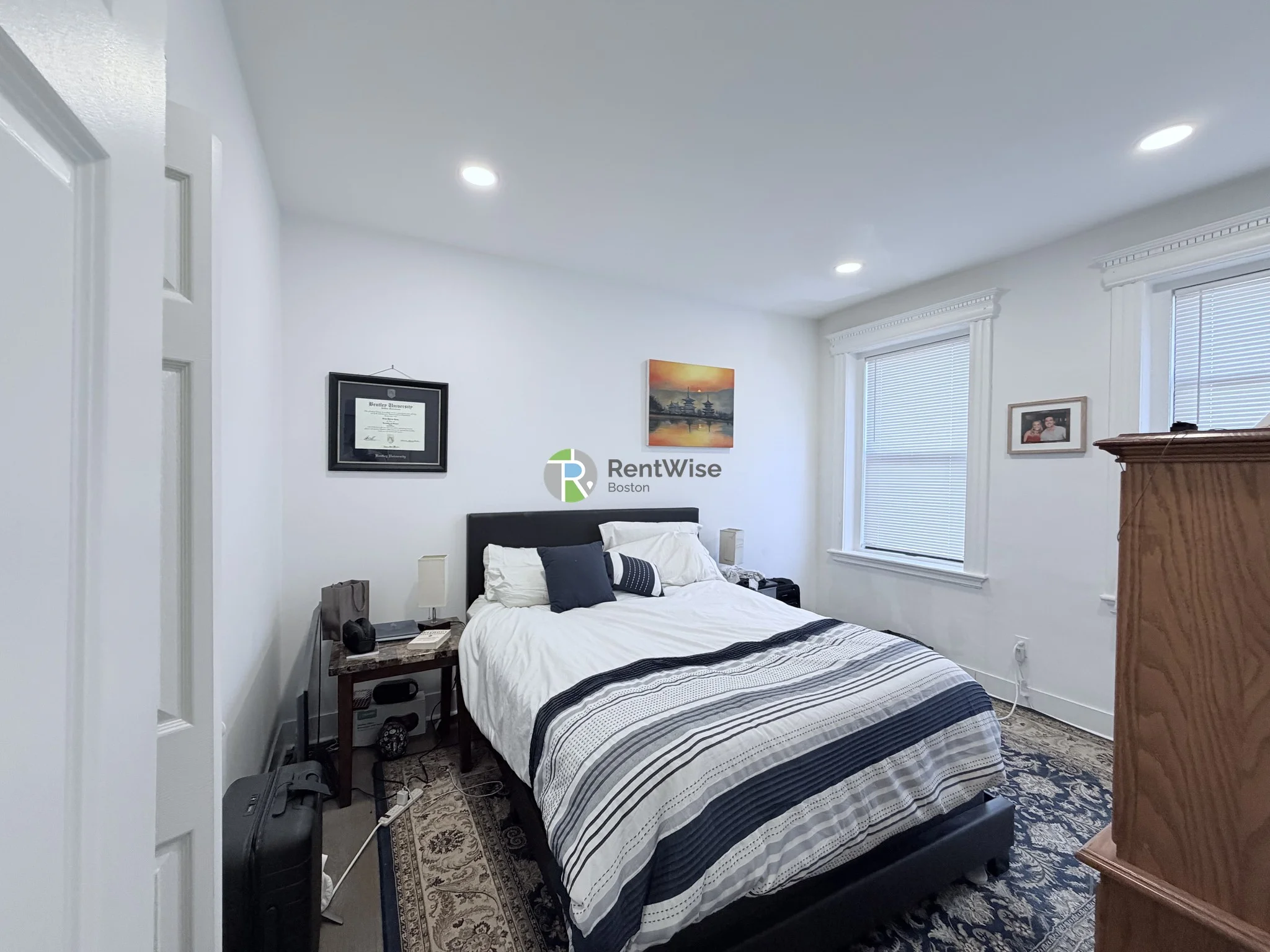 11 Queensberry St, Fenway
