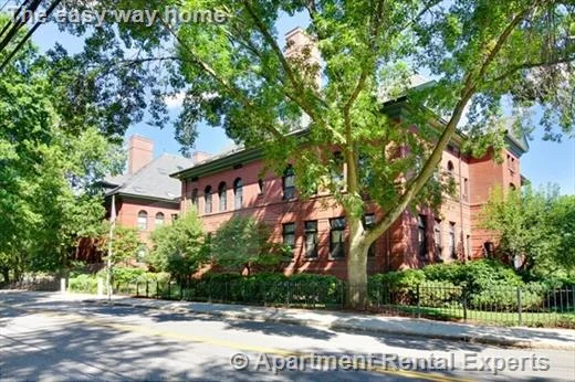 88 Park Ave, Arlington Heights