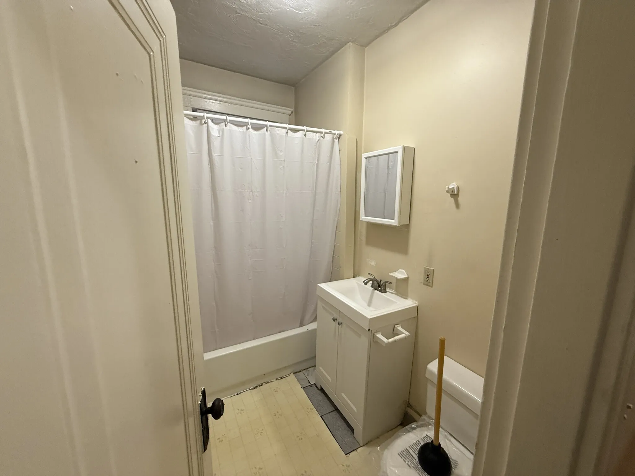 11 Peterborough St, Fenway