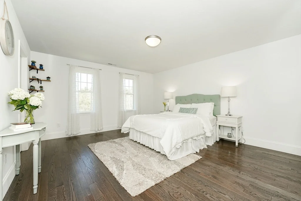 18 Cleary Cir, Norfolk