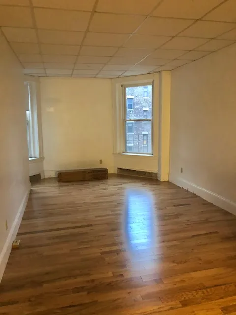 854 Beacon St, Fenway