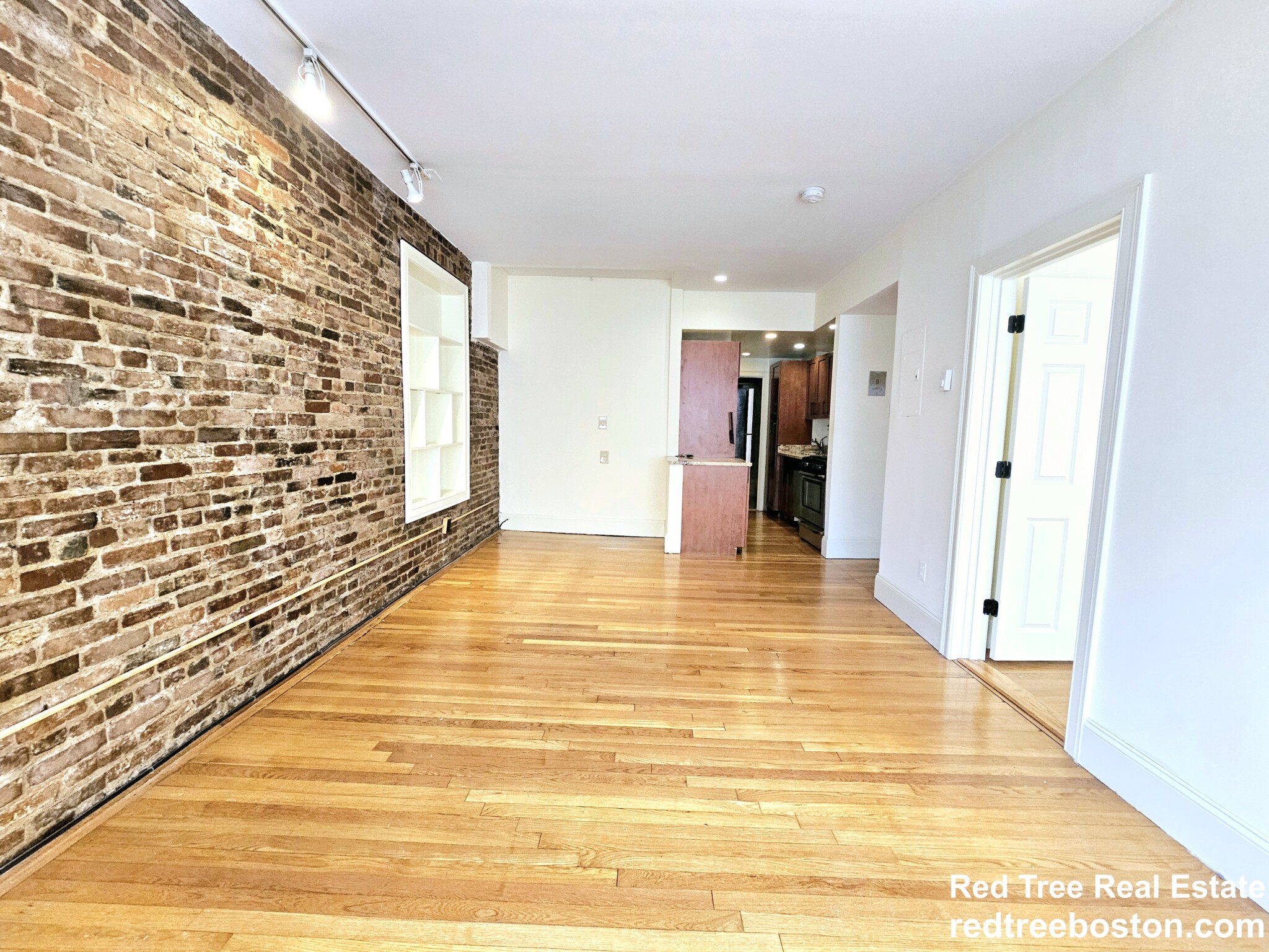 88 West Cedar St, Beacon Hill