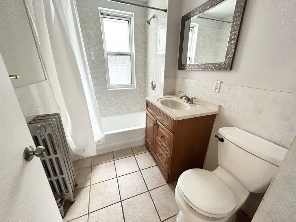 18 Eastman St, Boston