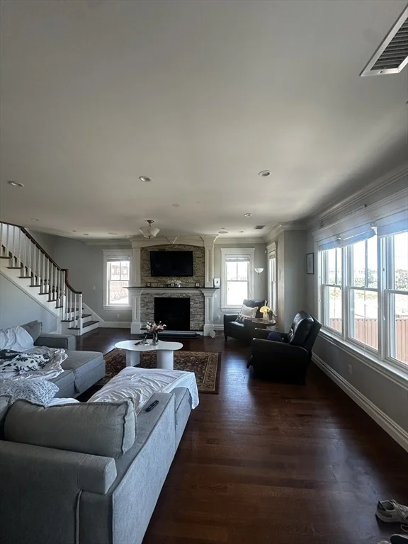 3 M St, South Boston