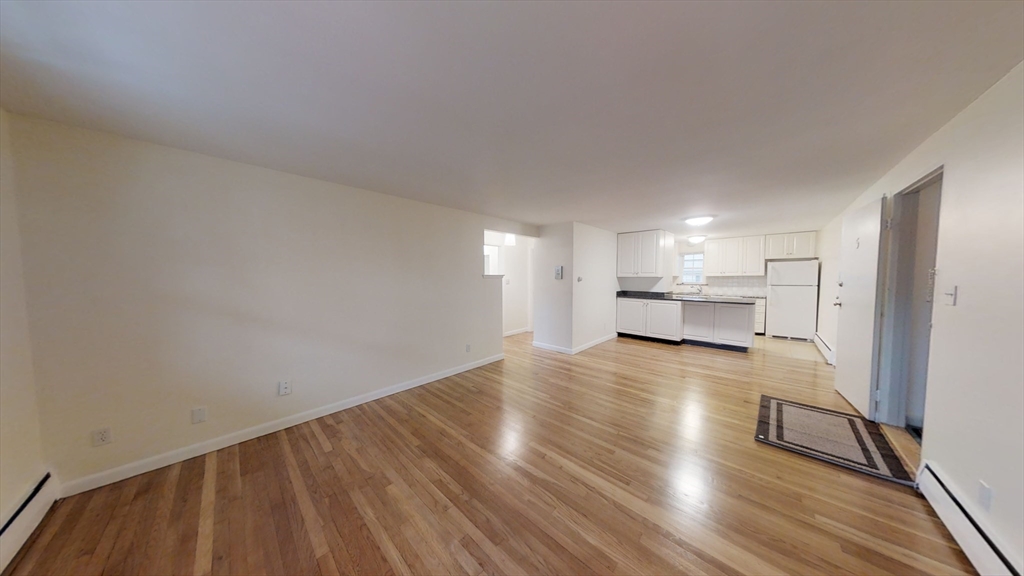 27 Arlington Rd, Woburn