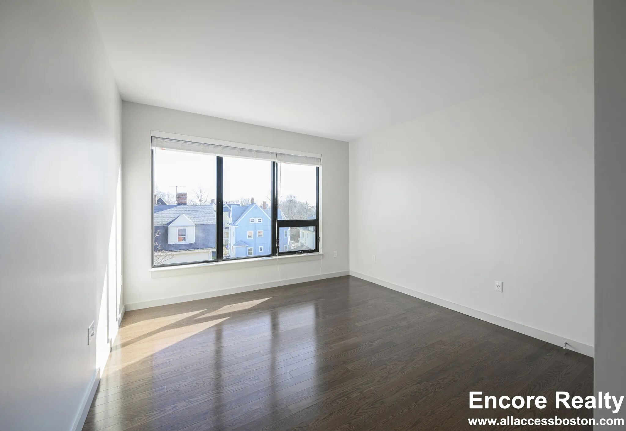 455 Harvard St, North Brookline