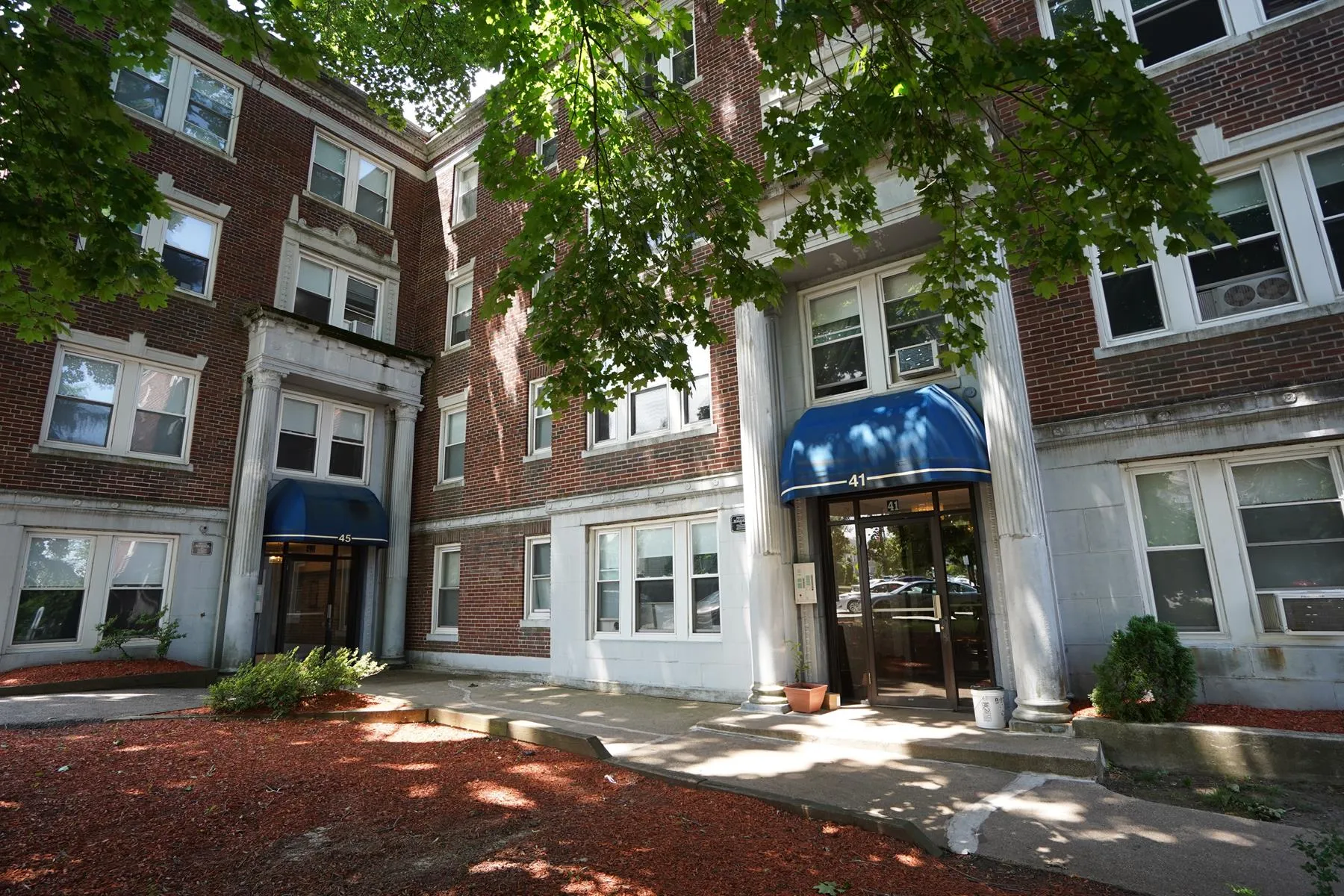 45 Chestnut Hill Ave, Brighton