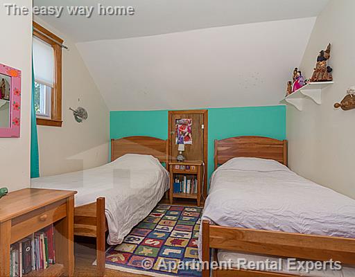 108 Bowdoin St, Tufts