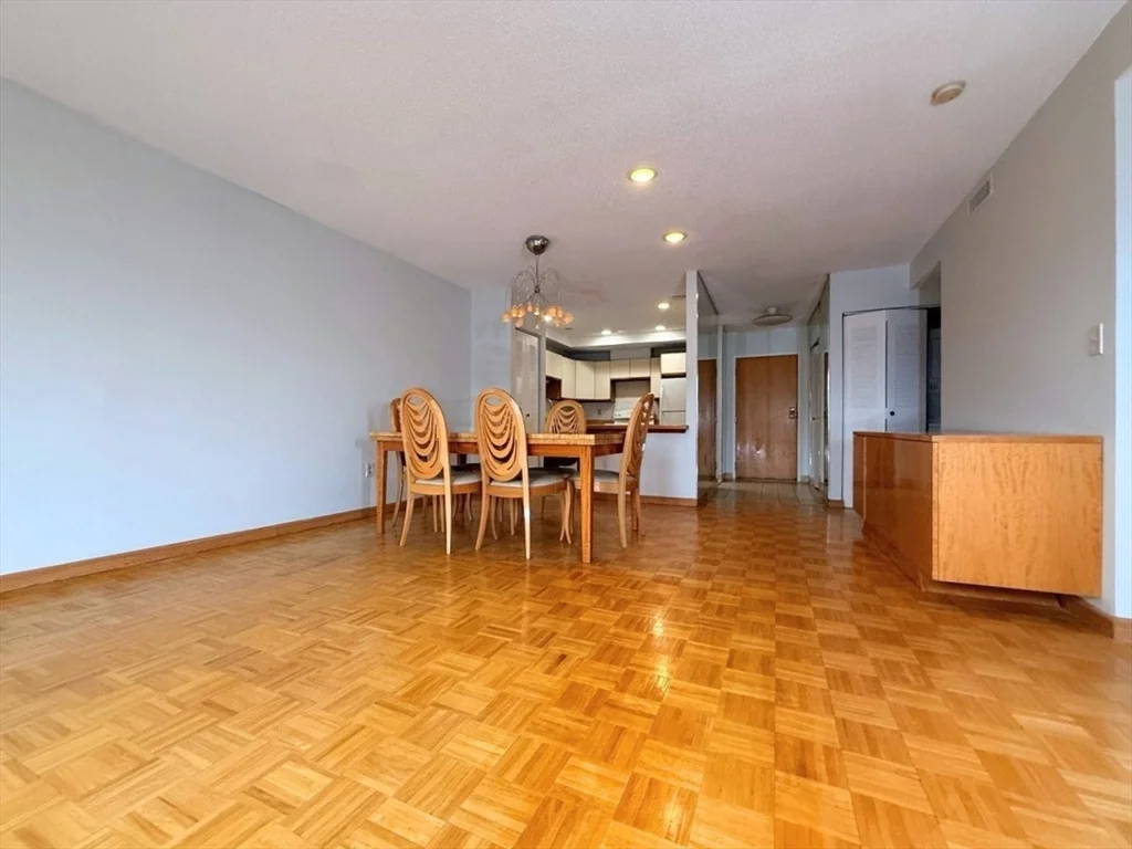 1850 Beacon St, Brookline