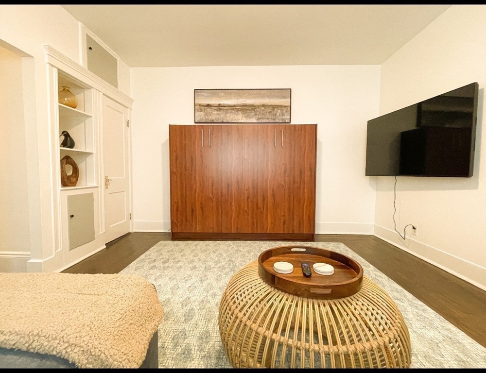 1870 Commonwealth Ave, Brighton