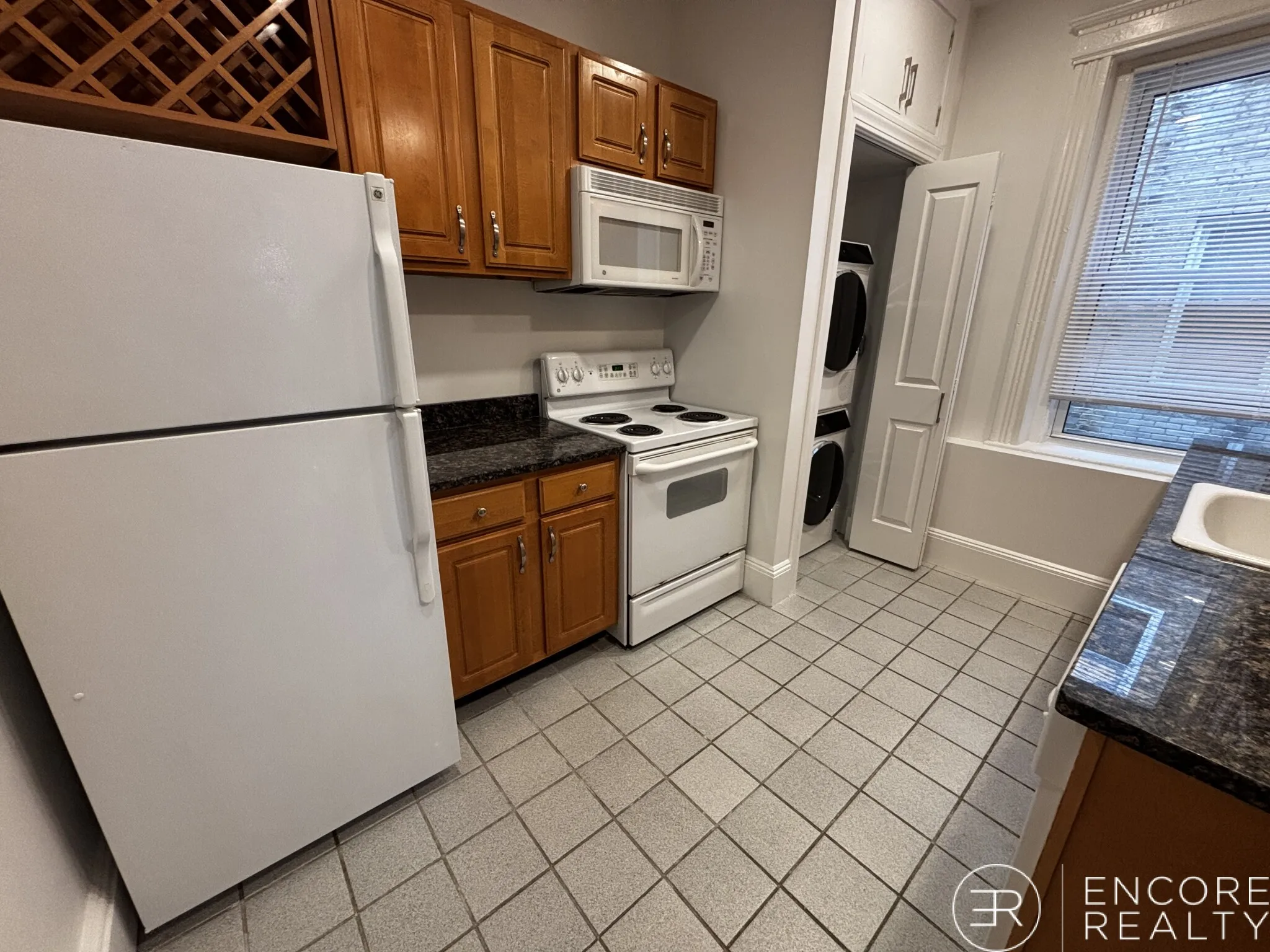 19 Peterborough St, Fenway