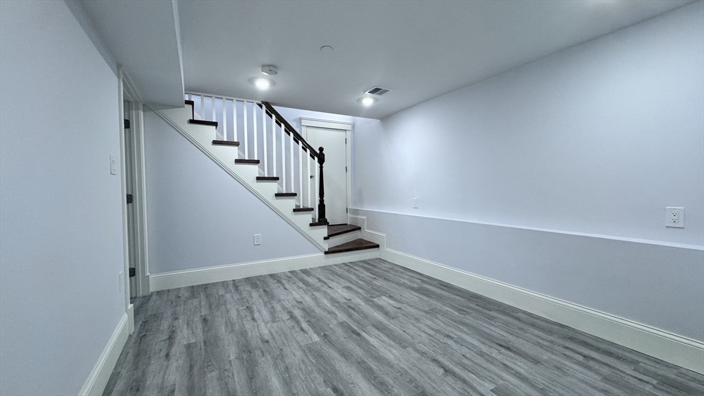 27-29 Aberdeen Rd, Somerville