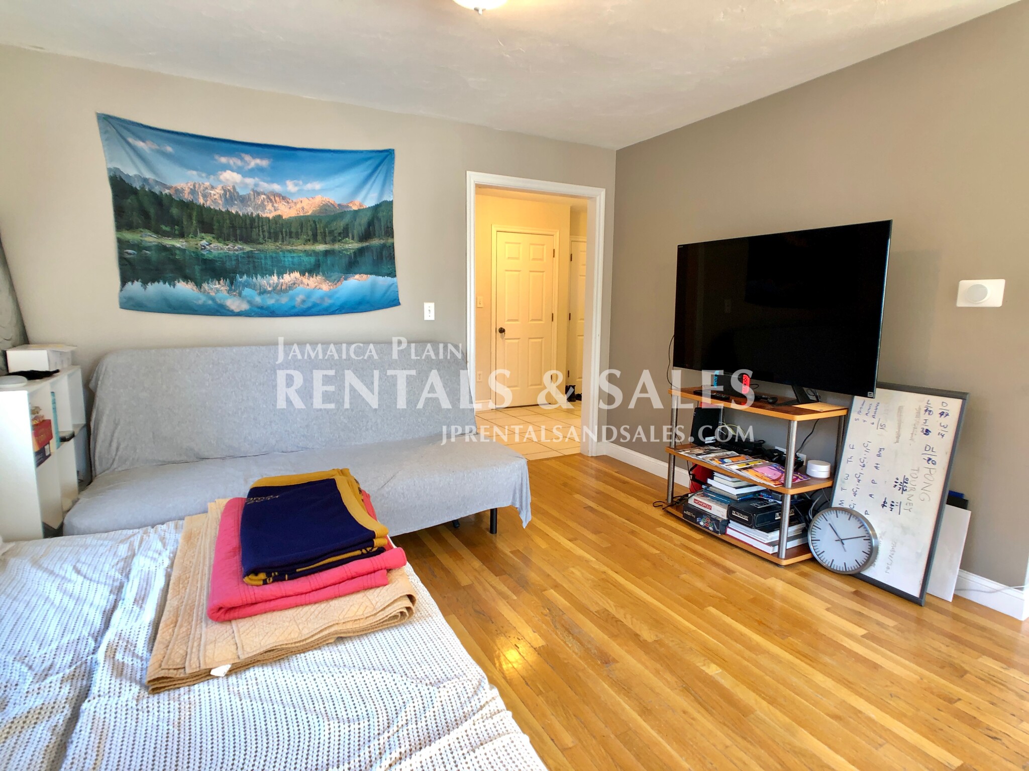 27 Clive St, Jamaica Plain