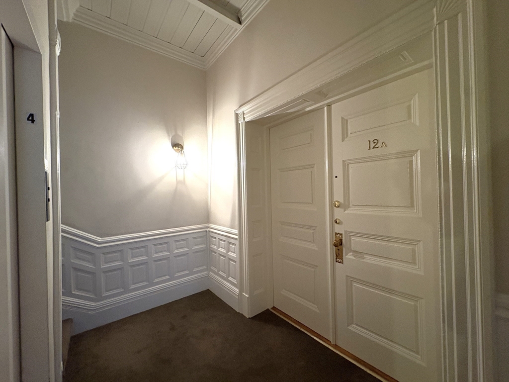 290 Commonwealth Ave, Back Bay