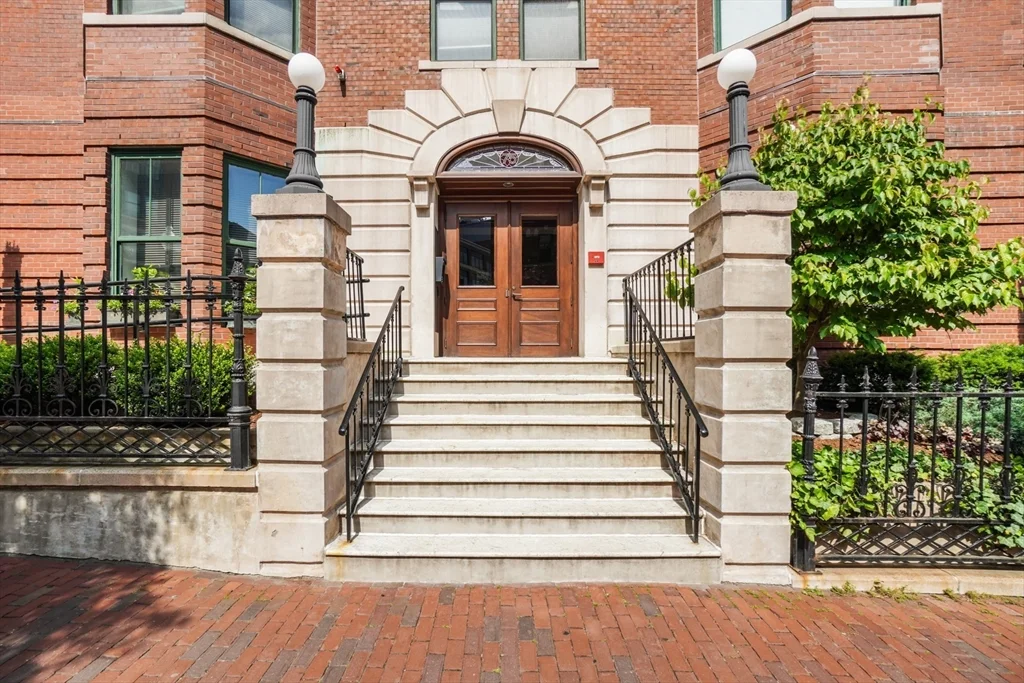 75 Clarendon, Back Bay