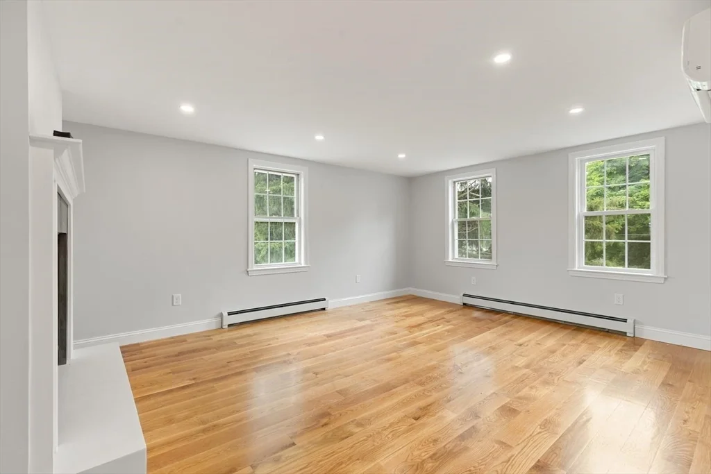 63 Pleasant St, Rowley