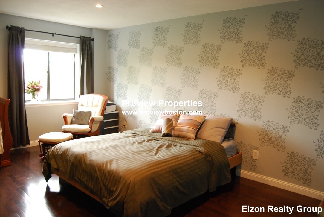 276 Chestnut Hill Ave, Brighton