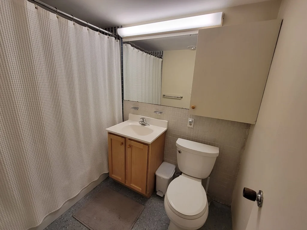 29 Concord Ave, Neighborhood Nine