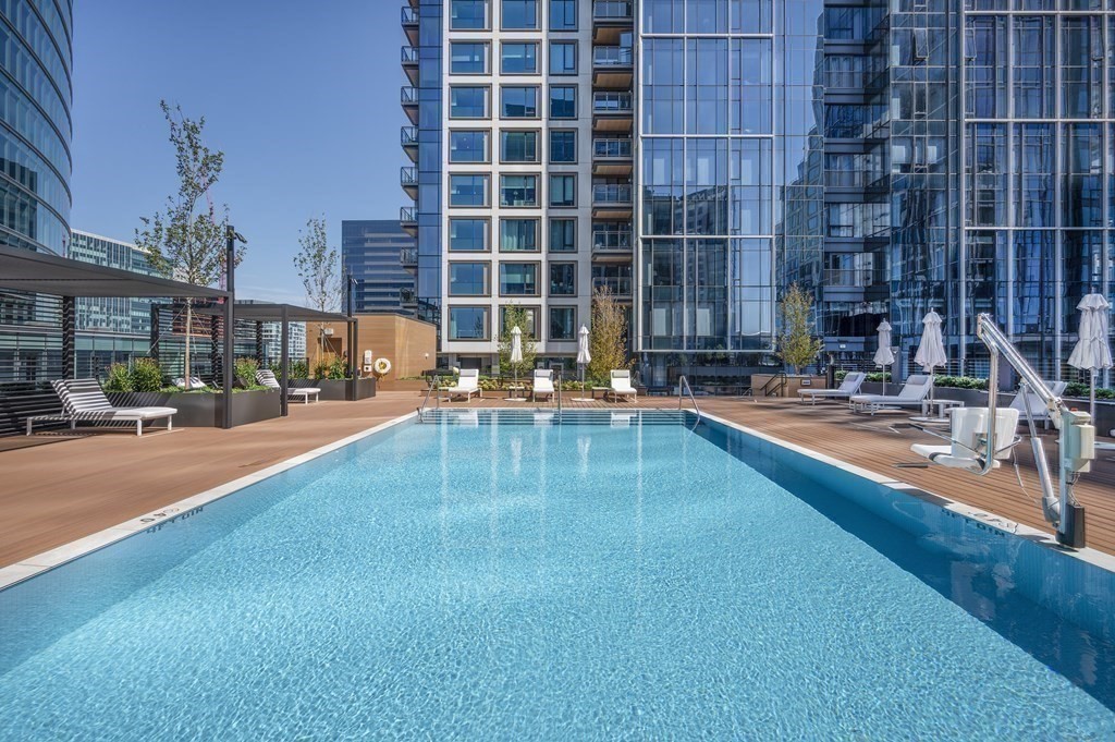 1 bed, 1.5 bath apartment for rent at 133 Seaport Blvd Unit 705, Seaport District — photo 16 of 23